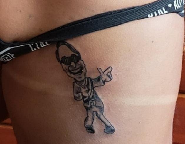 Tatuagem feita pela passista após as eleições